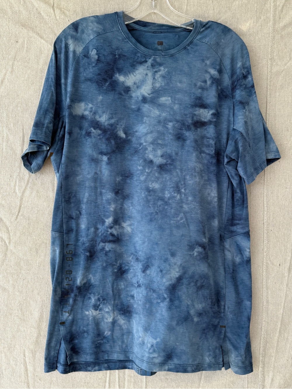 Lululemon Size L Always Agile Blue Tie Dye Short Sleeve Training Shirt
